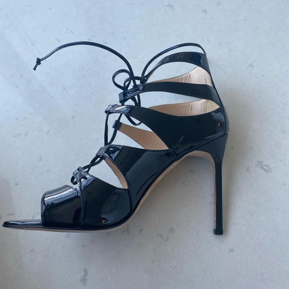 Manolo Blahnik Patent Leather Strappy Sandal Size 8 / 38 - Picture 11 of 12